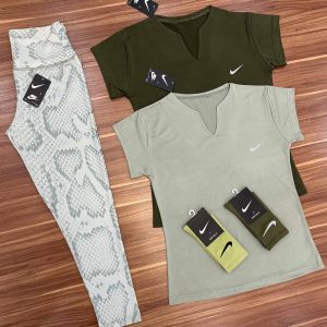 ست لگ طرح دار و تیشرت یقه دلبری ورزشی کد 3659